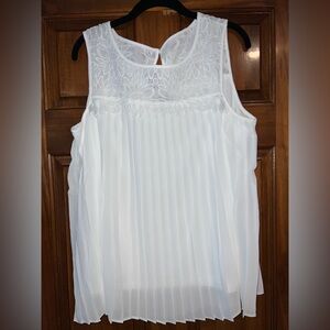 Nina Leonard White Textured Fabric